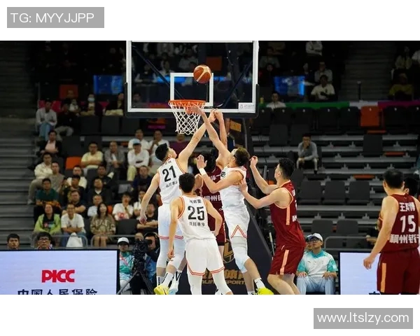 洛夫顿狂砍40分12篮板吴前遭驱逐浙江客场险胜上海男篮再创佳绩 洛夫顿狂砍40分12篮板吴前遭驱逐浙江客场险胜上海男篮再创佳绩